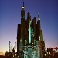 Panoramski pogled na New York New York hotel sa statuama slobode u Sunrise, Las Vegas, NV print za poster
