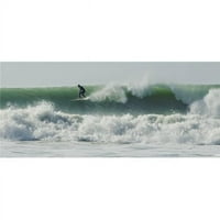 Surfer gore na valnom posteru, 20