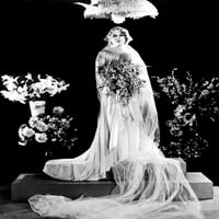 Anita Page Model modeliranje venčanog haljinog portreta